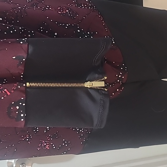 Colorful Loose Fitting Top - Picture 5 of 8